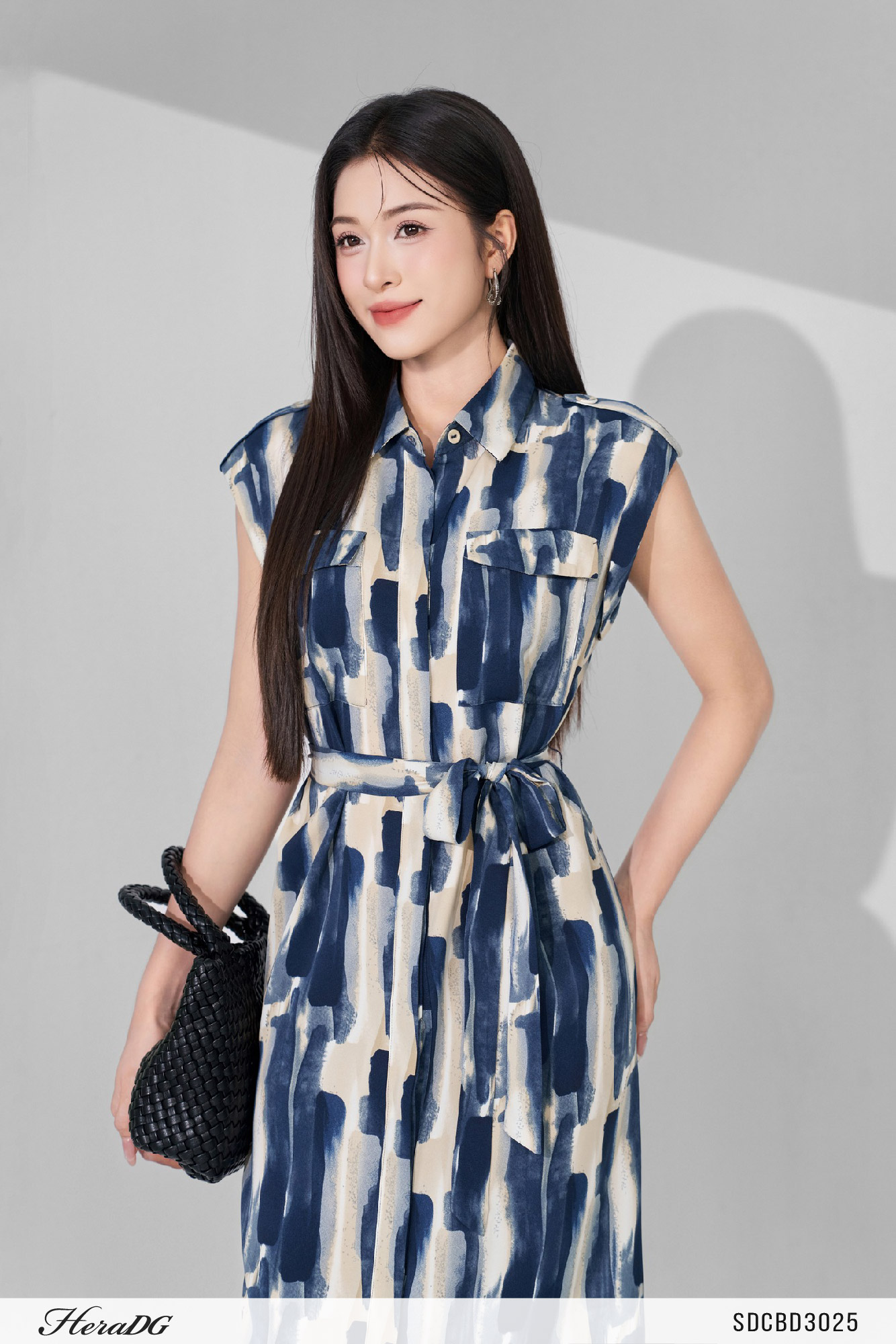 Ảnh của Đầm suông sơ mi hoạ tiết